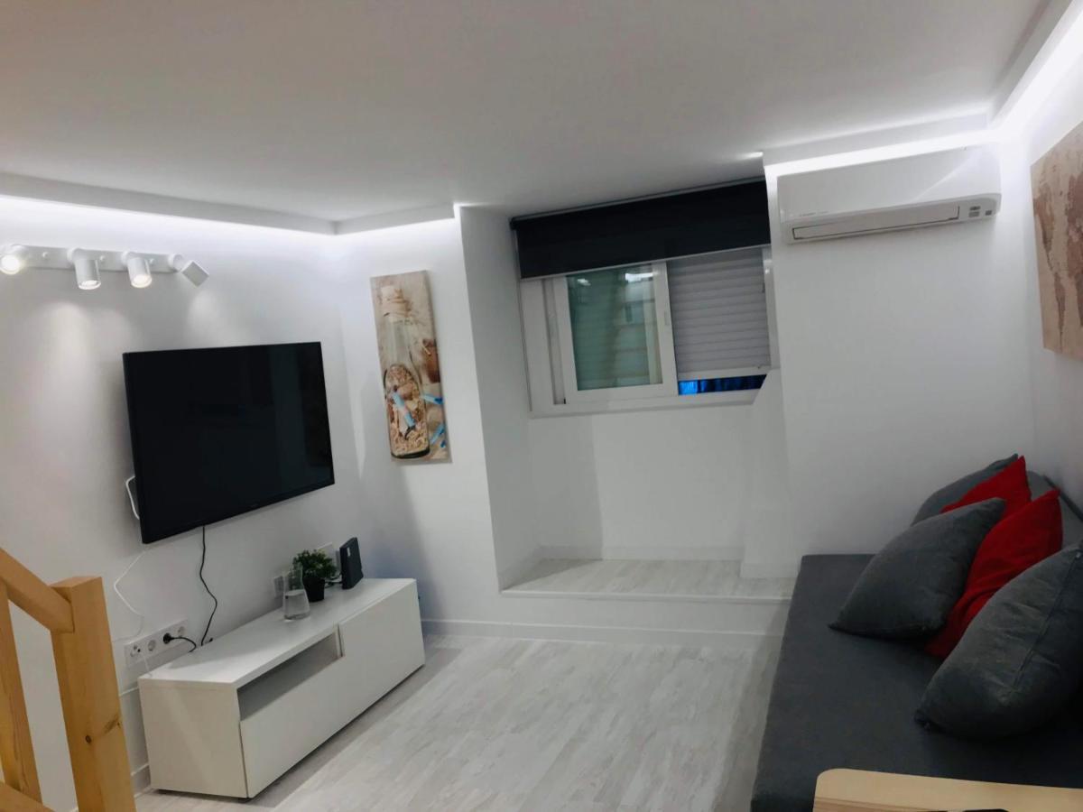 Cozy Malasaña Free Parking Apartamento *